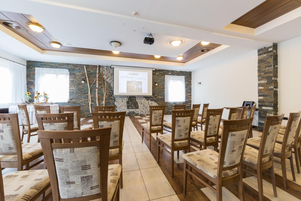 Zgornja Loznica Hotel Jakec Trije Kralji Na Pohorju מראה חיצוני תמונה